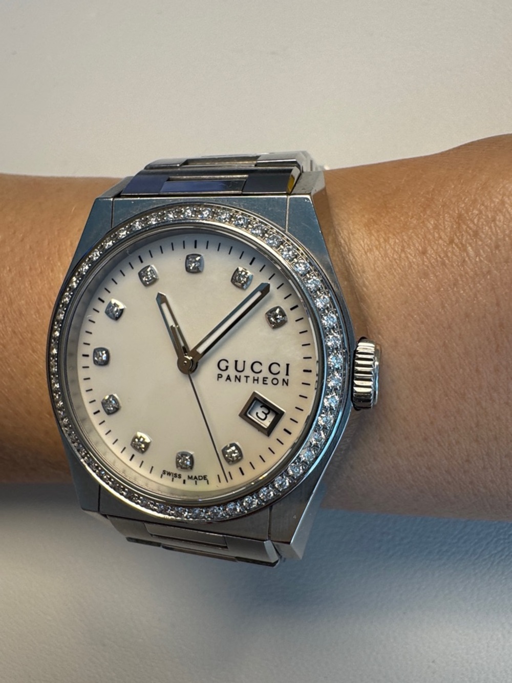Gucci Pantheon Silver Watch with White Dial and Diamond Bezel